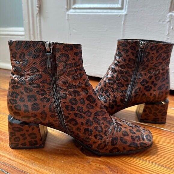 Bruno Premi Leather Animal Print Booties Block Heel Side Zipper Size 37 - Picture 1 of 14